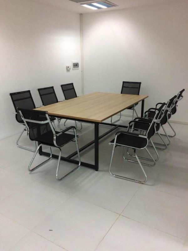 Bàn Họp Chân Sắt Mặt Gỗ Công Nghiệp