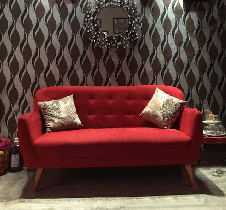 Sofa Văng Đỏ Một Mùa